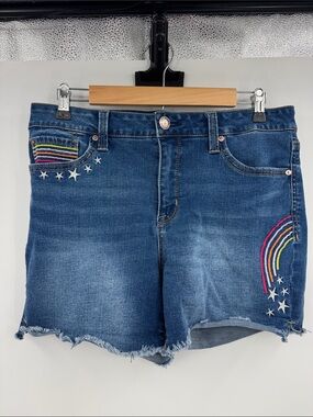 Seven7 Weekend Short Distressed embroidered rainbow & stars Cutoff Frayed Hem-10